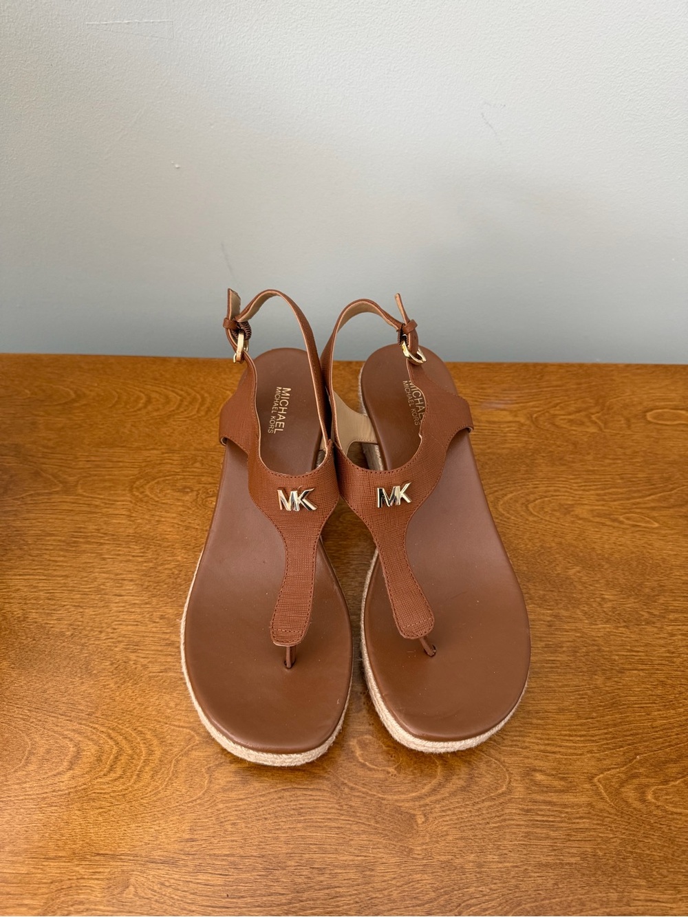 Michael Kors Size 8 Leather Espadrille Wedge Sandals Brown MK Logo T Strap